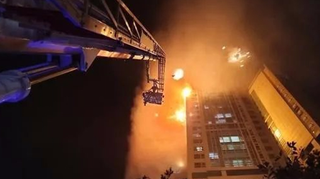 消防知識(shí) 丨 全樓在燃燒！33層建筑深夜起火，高層火災(zāi)到底該如何逃生？